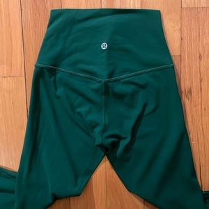 Lululemon align high rise leggings 
Size 2